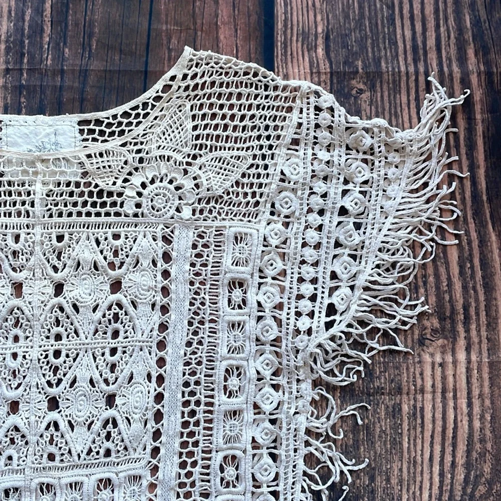 Anthropologie Angle of the North Sayulita Crochet top